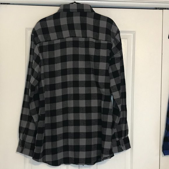 Club Room Grey and Black Plaid Men's Button Down Flannel Long Sleeve Shirt - Picture 2 of 9